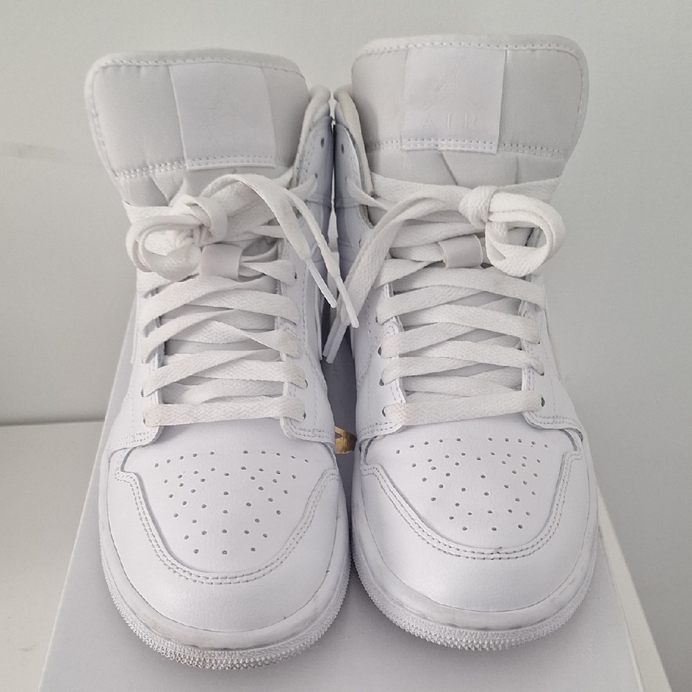 Nike Air Jordan White High-Top Sneakers - Picture 5 of 6